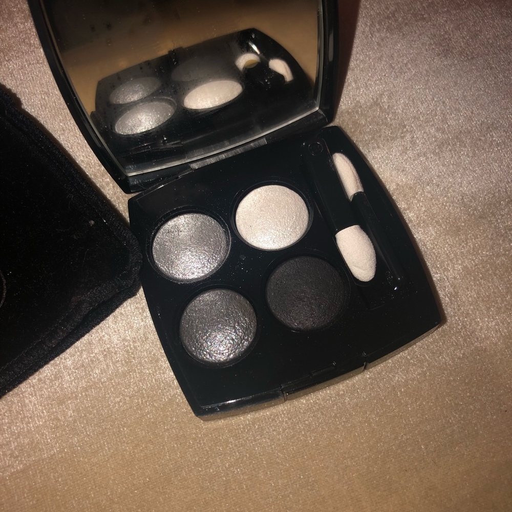 CHANEL Les 4 Ombres- 246 Tisse Smoky